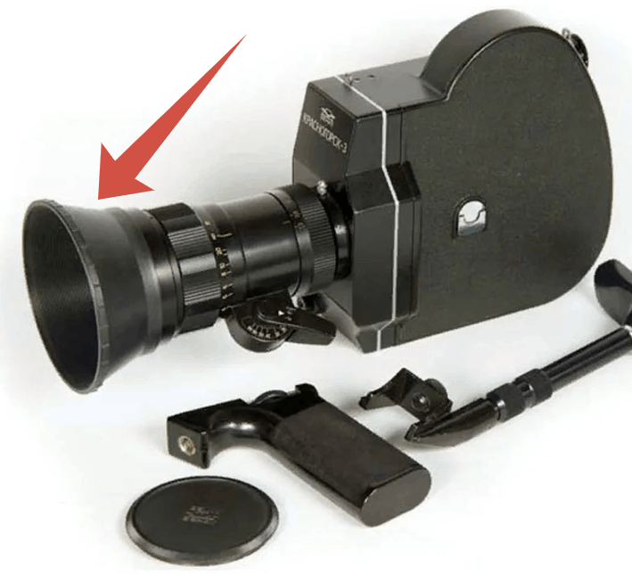 кинокамера с блендой